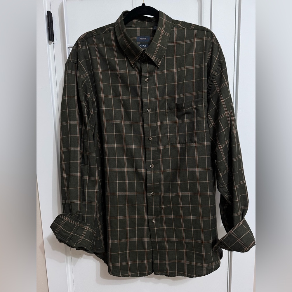 Arrow Men's Dark Green Checkered Shirt